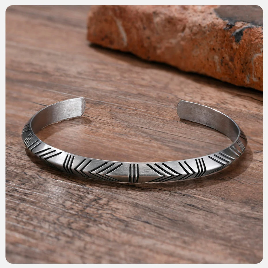 Vnox Vintage Norse Viking Cuff Bangle for Men, Stainless Steel Tribal Arrow Almut Male Bracelet,Rock Punk Boy Retro Jewelry