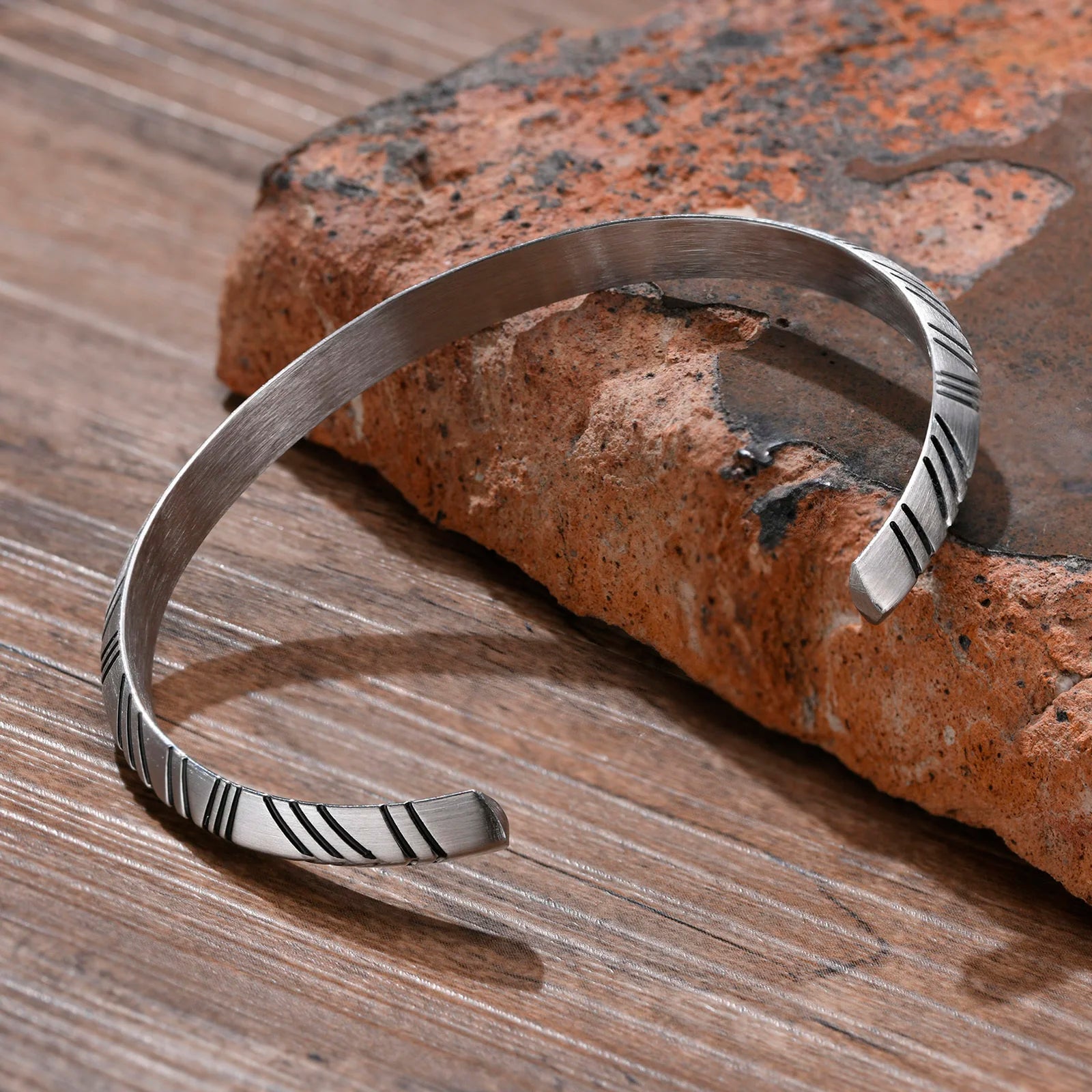 Vnox Vintage Norse Viking Cuff Bangle for Men, Stainless Steel Tribal Arrow Almut Male Bracelet,Rock Punk Boy Retro Jewelry