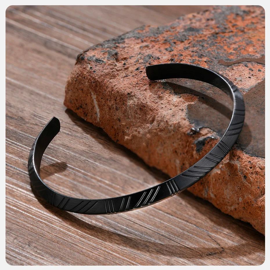 Vnox Vintage Norse Viking Cuff Bangle for Men, Stainless Steel Tribal Arrow Almut Male Bracelet,Rock Punk Boy Retro Jewelry