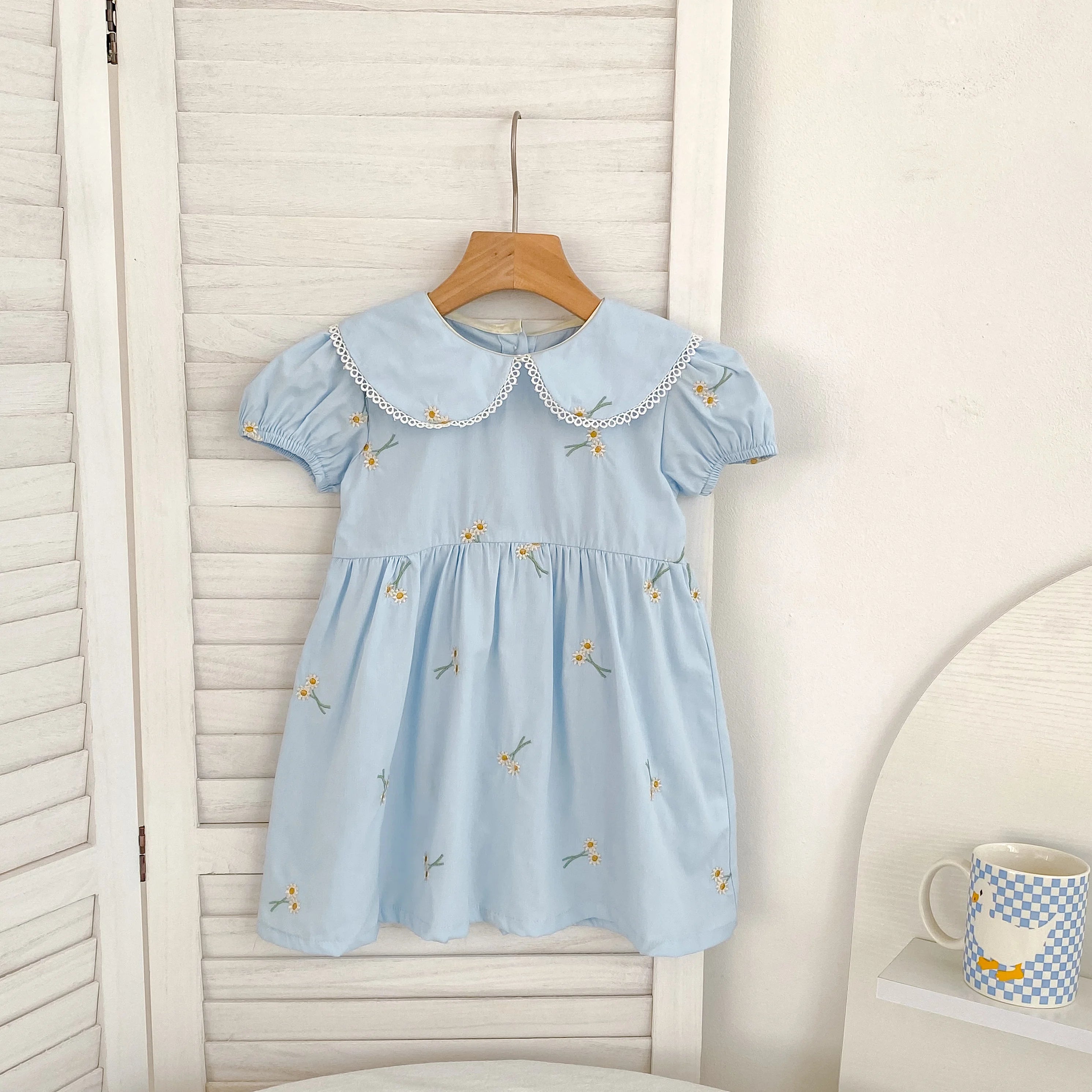 Summer New Little Girls Toddler Princess Dresses 1-6Yrs Girls Fashion Embroidered Flower Dress Kids Flying Sleeves Party Clothes