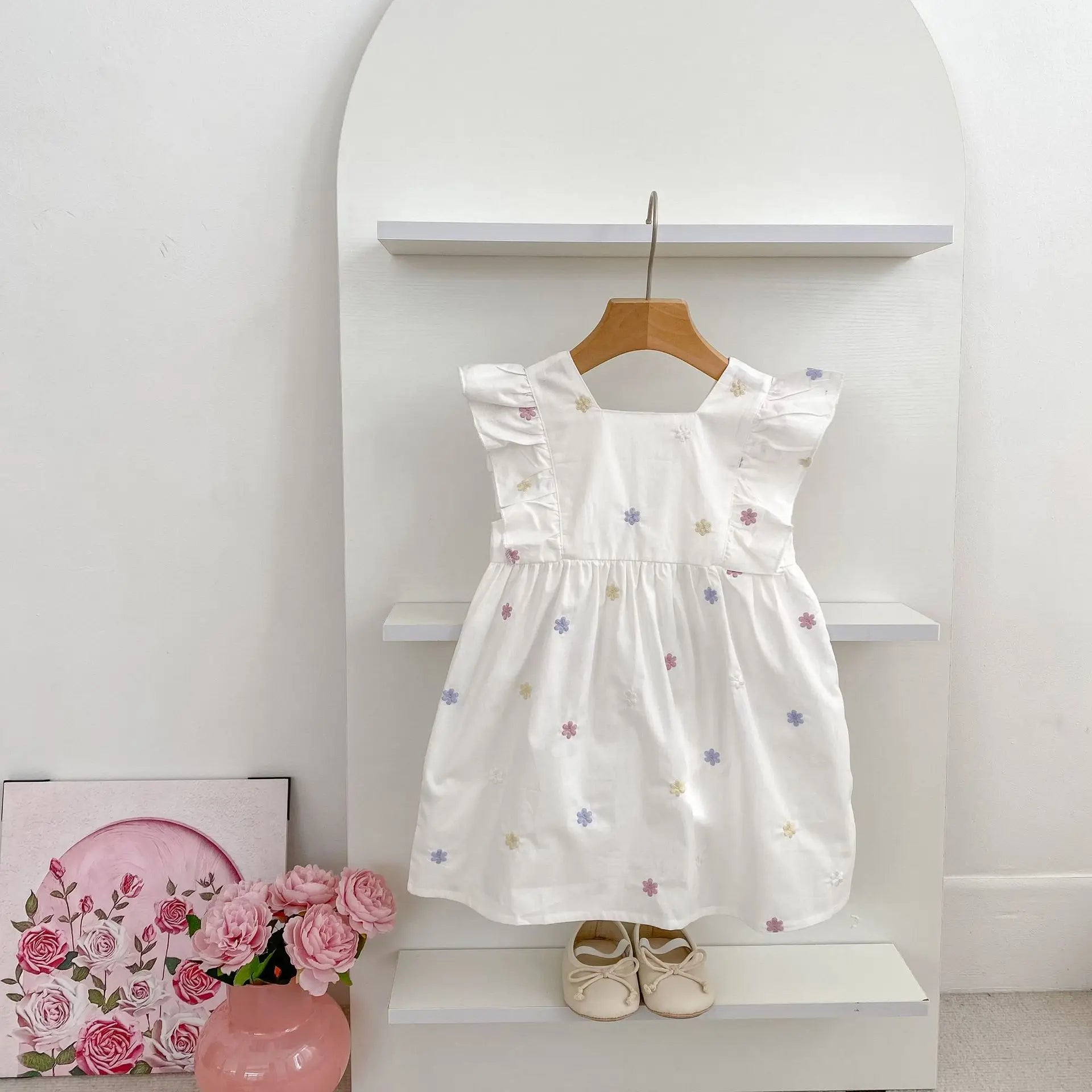 Summer New Little Girls Toddler Princess Dresses 1-6Yrs Girls Fashion Embroidered Flower Dress Kids Flying Sleeves Party Clothes