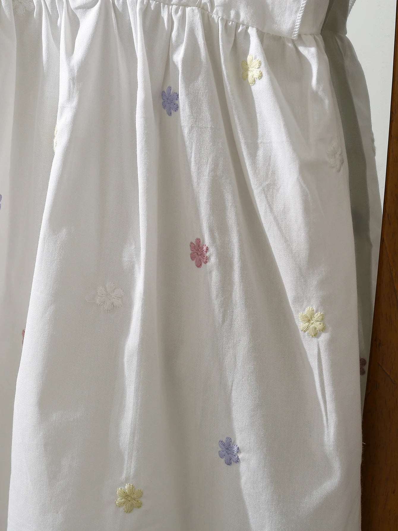 Summer New Little Girls Toddler Princess Dresses 1-6Yrs Girls Fashion Embroidered Flower Dress Kids Flying Sleeves Party Clothes