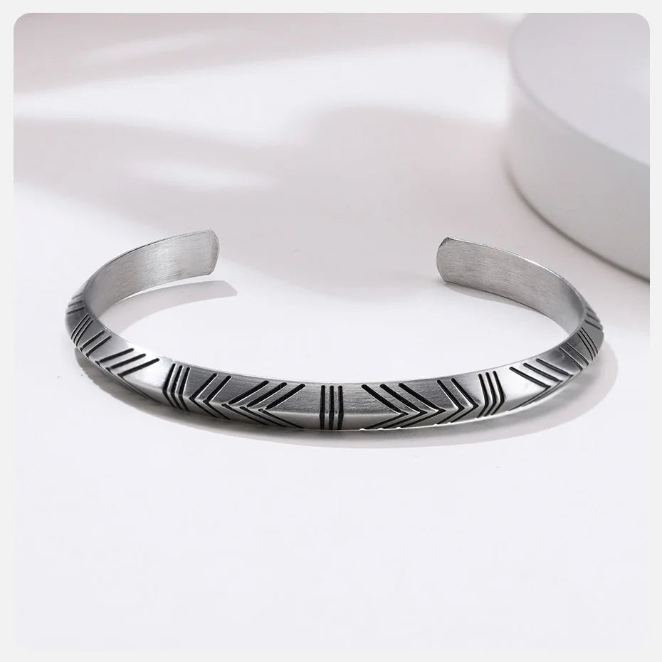 Vnox Vintage Norse Viking Cuff Bangle for Men, Stainless Steel Tribal Arrow Almut Male Bracelet,Rock Punk Boy Retro Jewelry