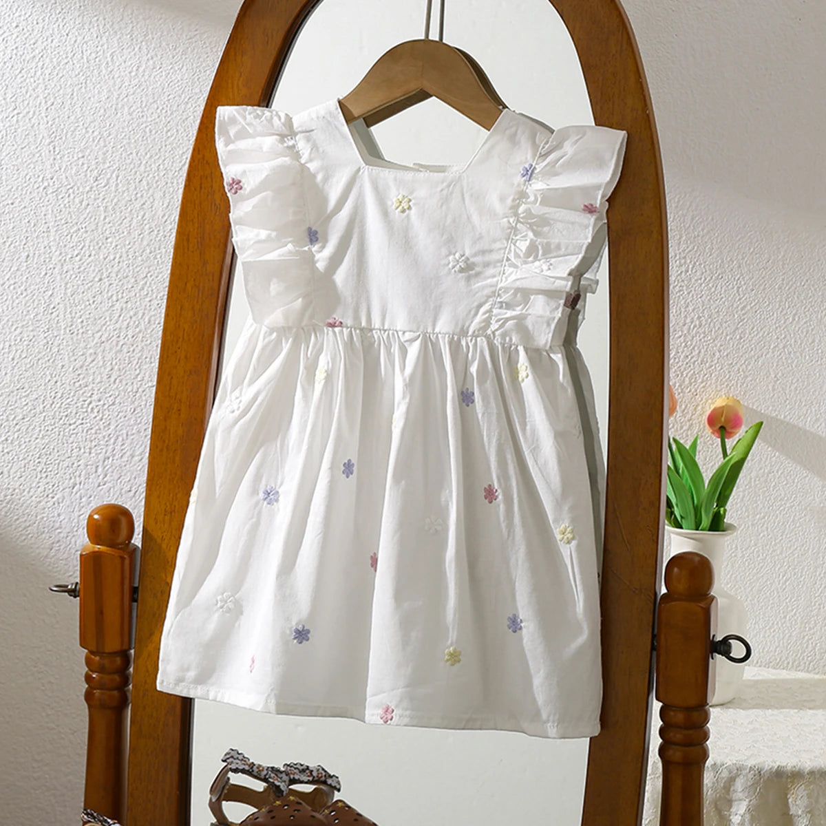 Summer New Little Girls Toddler Princess Dresses 1-6Yrs Girls Fashion Embroidered Flower Dress Kids Flying Sleeves Party Clothes