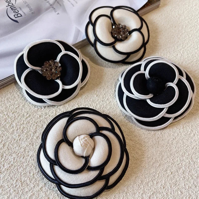 Korean Fashion Fabric Camellia Flower Brooch Pins for Women Crystal Elegant Corsage Wedding Brooches Jewelry Accessories