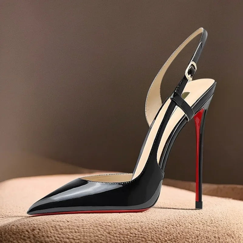 New silver patent leather flat buckle sandals with pointed edges and slim heels, stylish and stylish, worn in the backless style