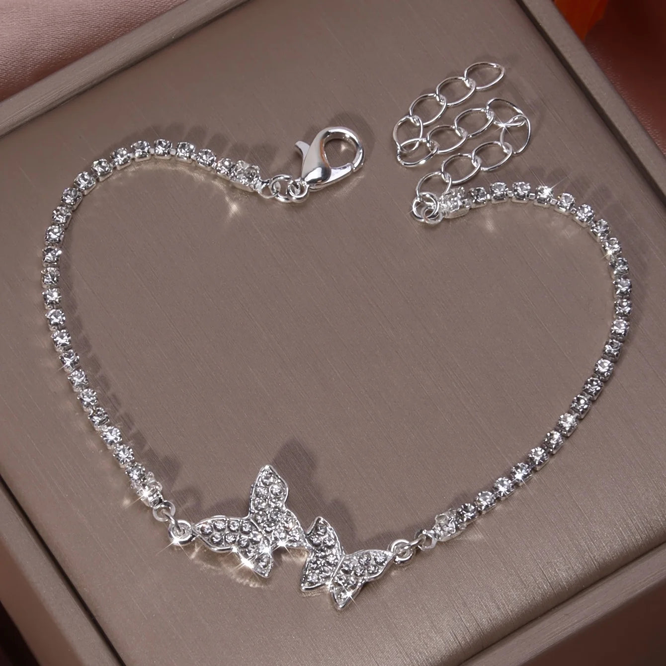 1pc Synthetic Sparkling Synthetic Zirconia Butterfly Double Adjustable Chain Bracelet - Elegant Luxury Women's Jewelry for Party, Vacation, Valentine's Day Gift for Girlfriend, Butterfly Jewelry