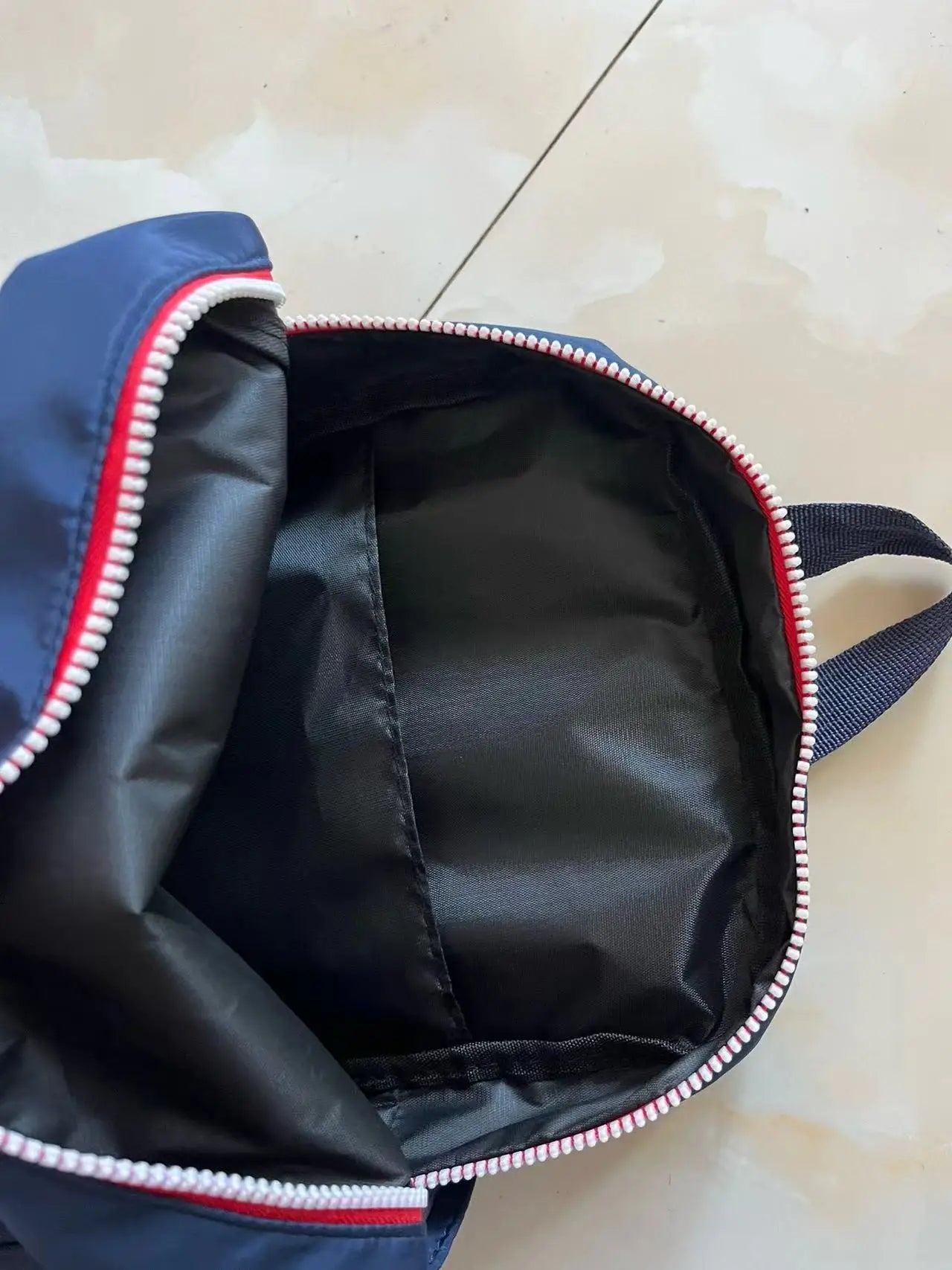New Marvel Spider-Man cartoon Captain America boys School Bag New Kindergarten Baby Children's Small Backpack Cute Backpack