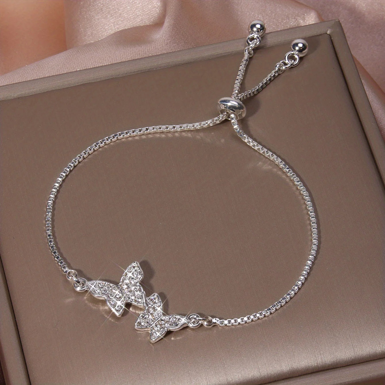1pc Synthetic Sparkling Synthetic Zirconia Butterfly Double Adjustable Chain Bracelet - Elegant Luxury Women's Jewelry for Party, Vacation, Valentine's Day Gift for Girlfriend, Butterfly Jewelry