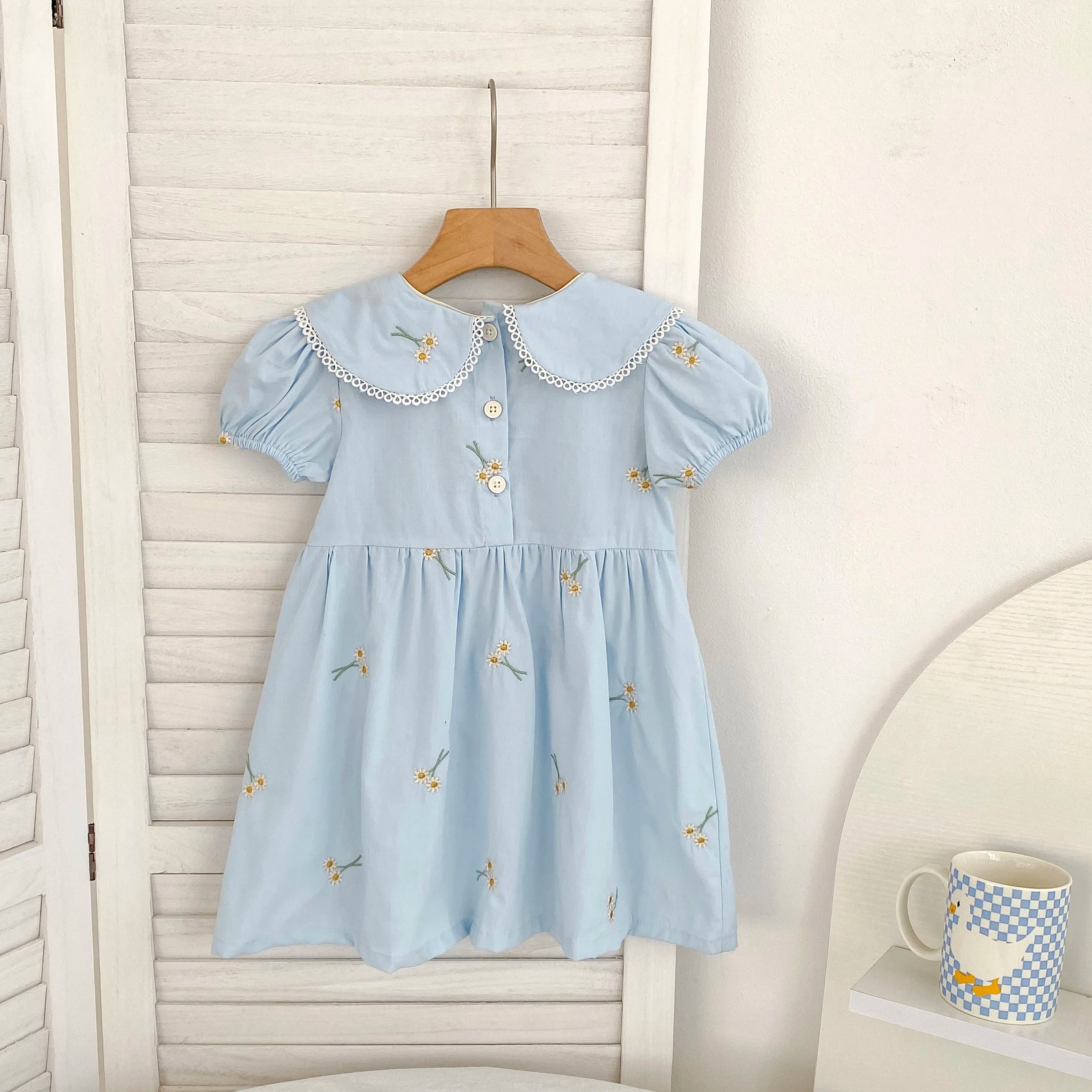 Summer New Little Girls Toddler Princess Dresses 1-6Yrs Girls Fashion Embroidered Flower Dress Kids Flying Sleeves Party Clothes